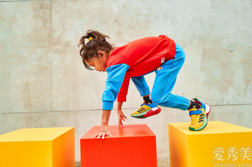 阿迪達斯攜手樂高 全球首發兒童系列 讓運動“小”有可玩 釋放孩子想象力
