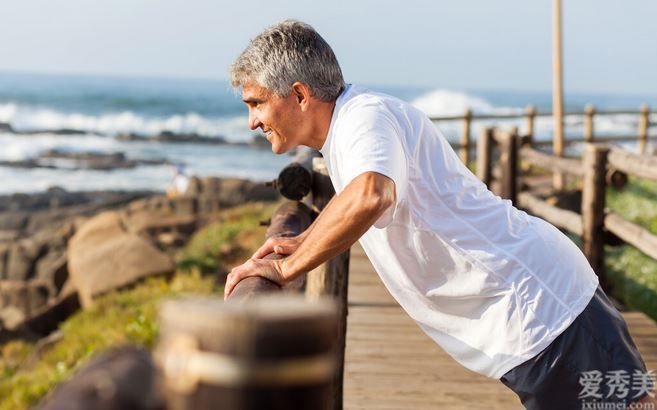 骨質疏松最喜歡老年人？鍥而不舍做好這5件事，可幫你緩解病狀