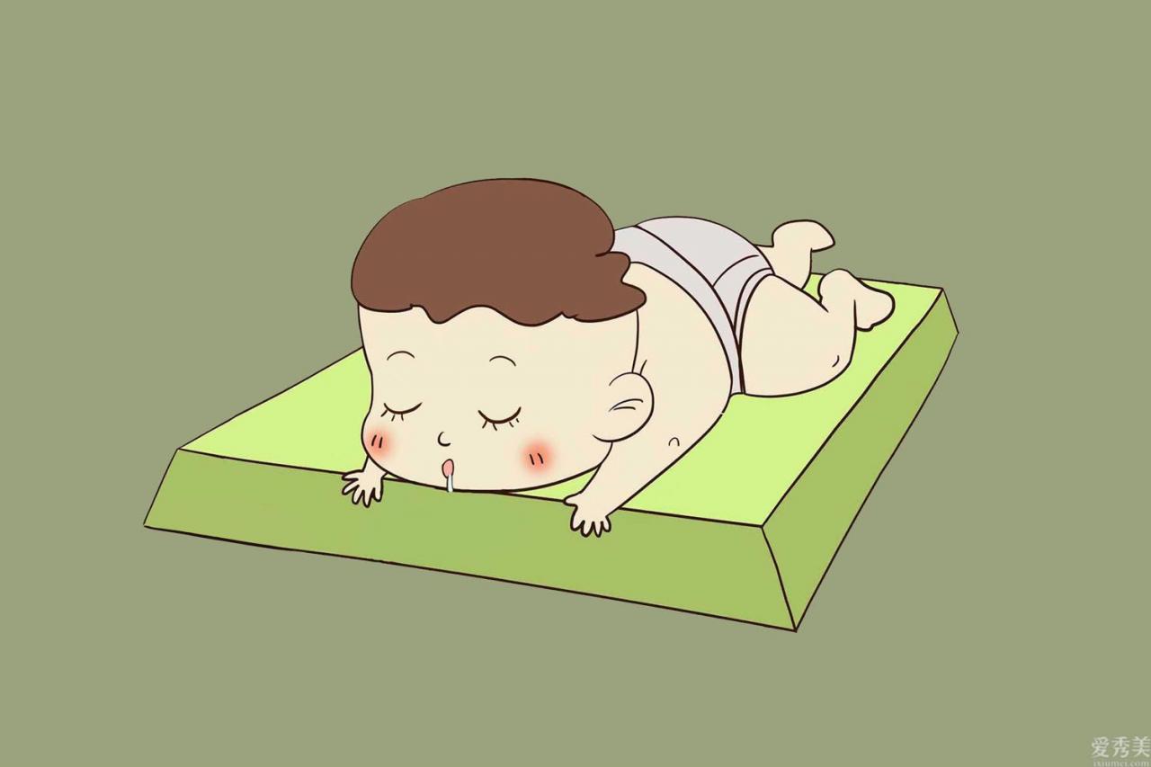 孩子一直跪著睡？有這種具體表現，可能是身體健康出難題瞭