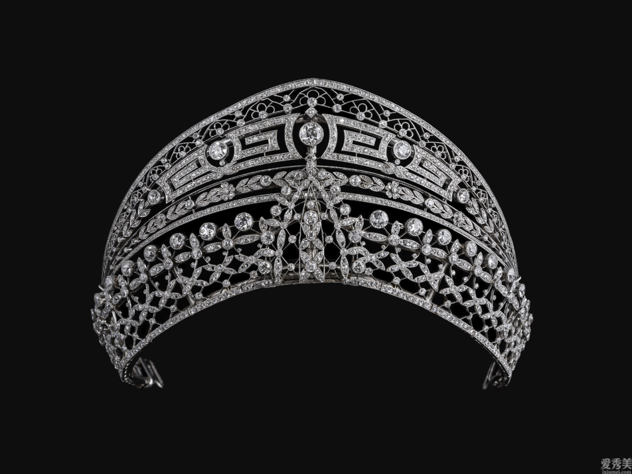 歐洲宮廷珠寶飾品產品系列之四：冠冕