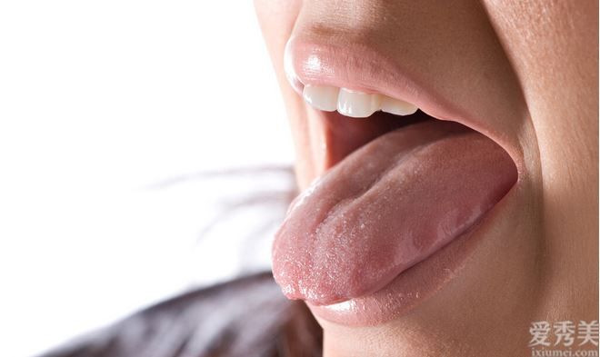 聞“一口氣”能辨別病？這6種口腔異味，預示著瞭不一樣的病癥