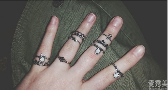 這類日常佩戴戒指、手鐲類裝飾物的小知識你清晰嗎？