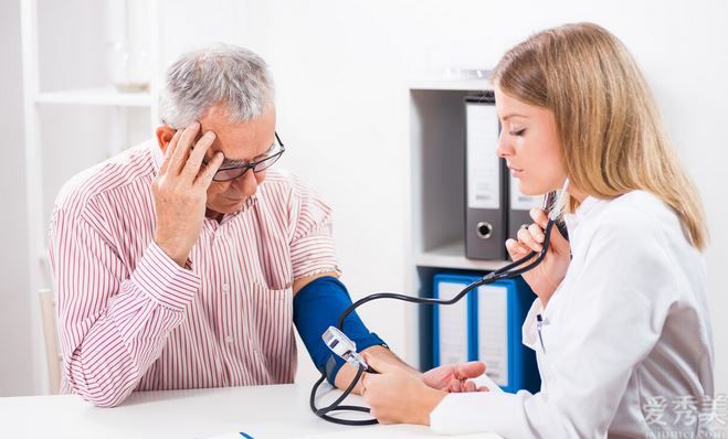 老年高血壓具體表現為收縮壓高，舒張壓低，有什麼損害，怎麼治療？