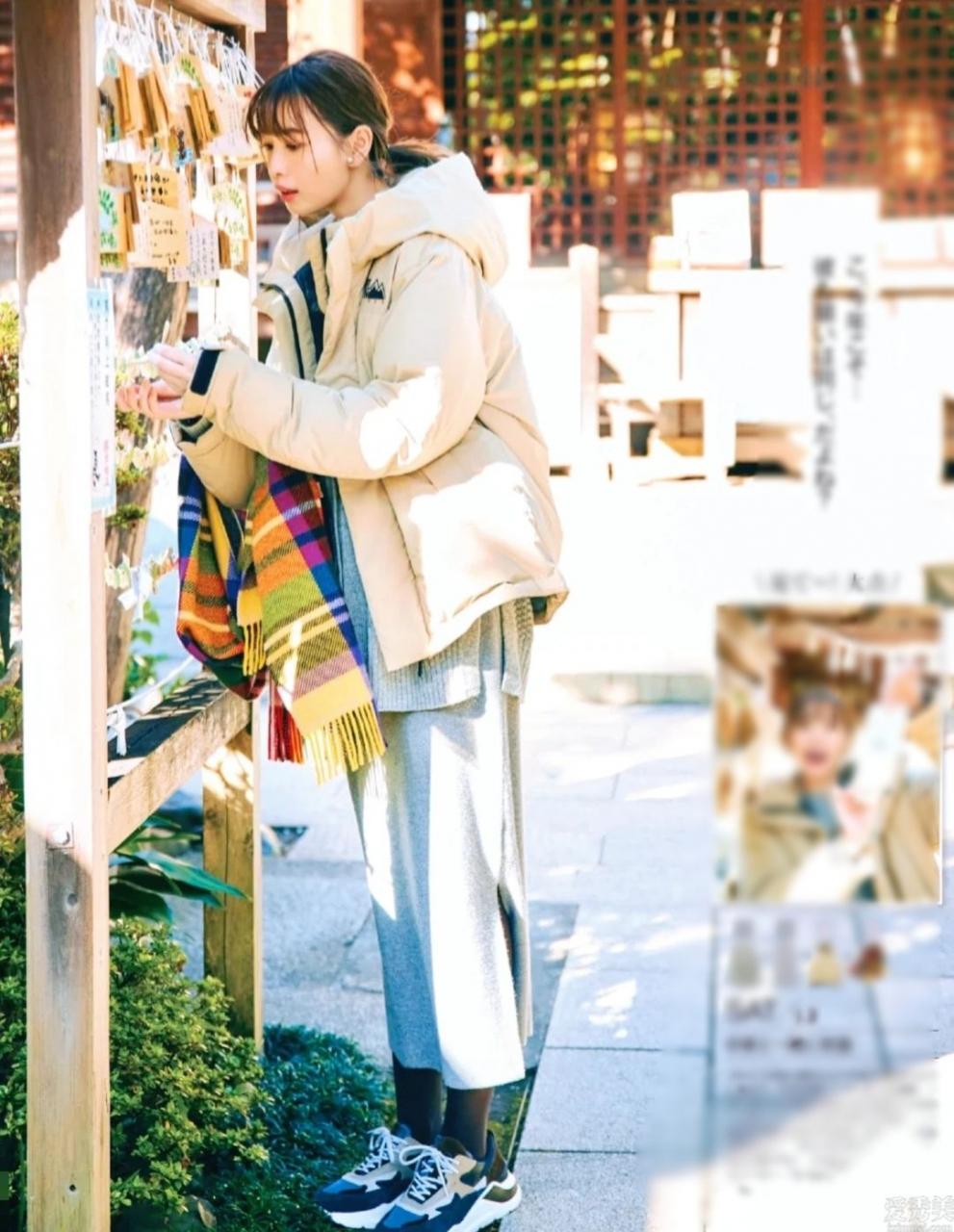冬天穿羽絨服配半裙時，選對鞋很重要，這3種日本時尚博主們都是在穿
