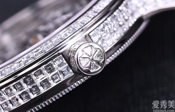 完美奢侈品評江詩丹頓隔樓工匠鏤雕陀飛輪高級珠寶腕表