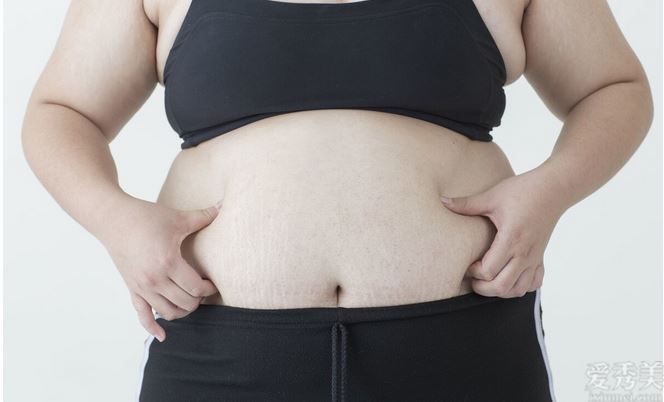 女生腰腹部贅肉該怎麼減？這3個方式 ，幫你平整腹部，降低贅肉